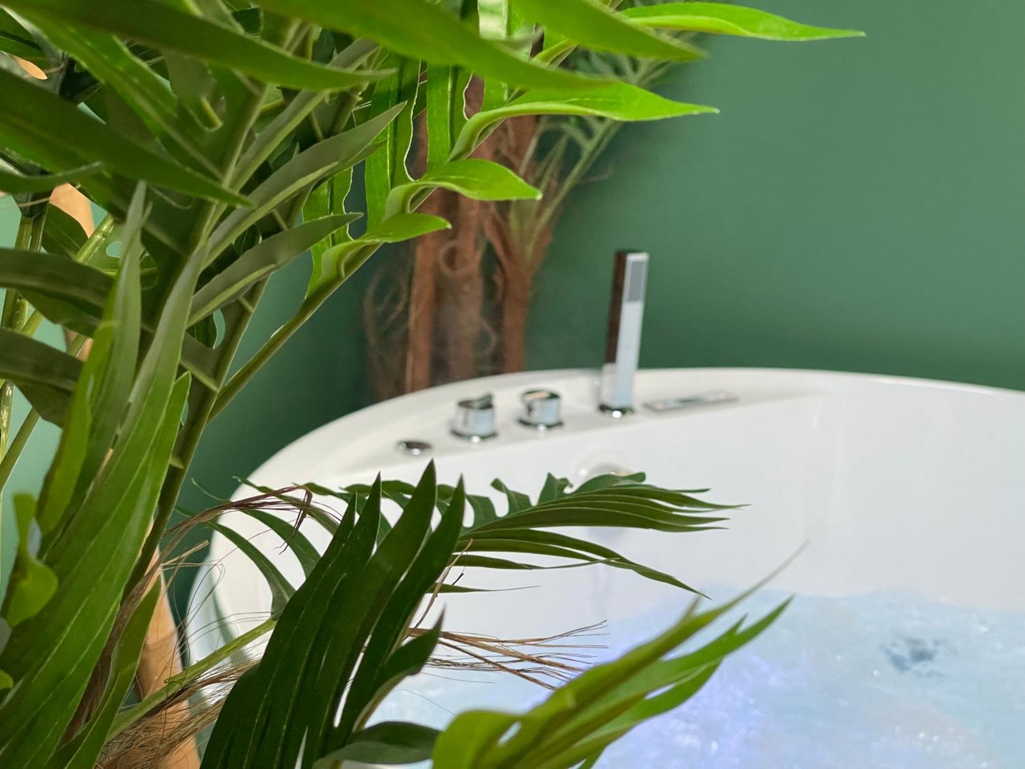 Evasion Exotique - Suite Selva - Jaccuzzi Privatif Amiens Exteriör bild
