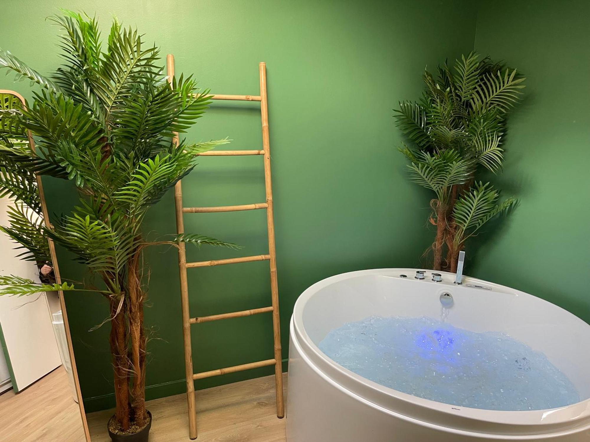 Evasion Exotique - Suite Selva - Jaccuzzi Privatif Amiens Exteriör bild